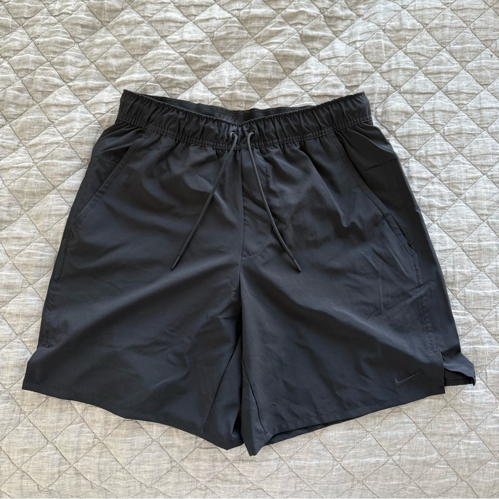 Nike Men's Charcoal Athletic Shorts